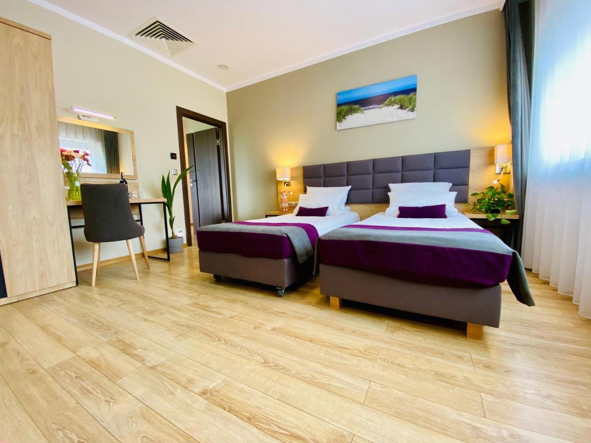 Hotel Conrad Comfort Cracovie Extérieur photo